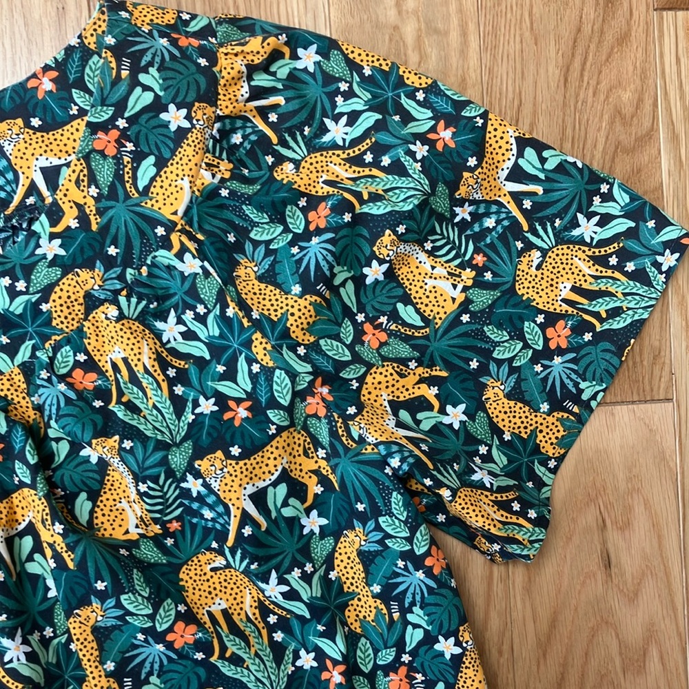 Green Leopard Print Short Sleeve Dress - Picture 3 of 5